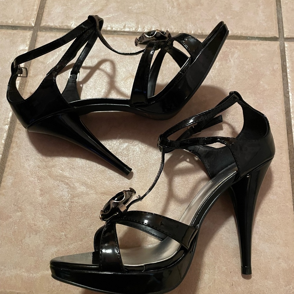 NWOT Charlotte Russe Dress Heels - Picture 7 of 15